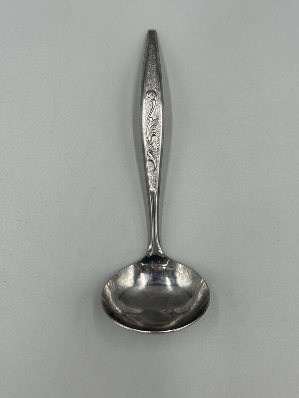 Carlton‎ Woodcrest Japan Stainless Ladle Spoon Carved Leaf Design